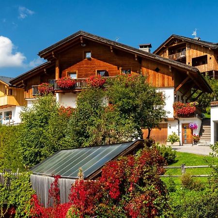 Appartement Ciasa Odlana à San Cassiano  Extérieur photo