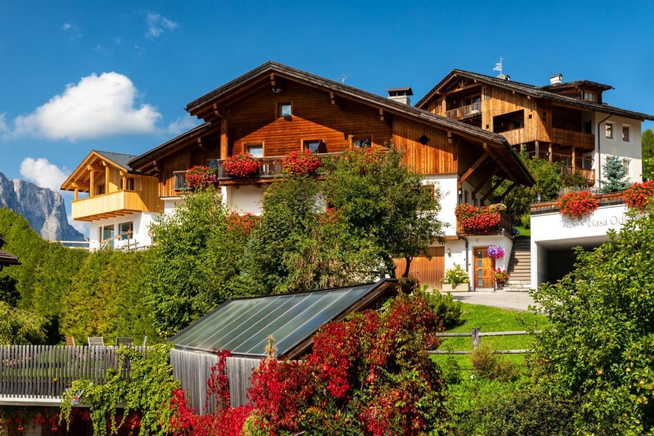 Appartement Ciasa Odlana à San Cassiano  Extérieur photo