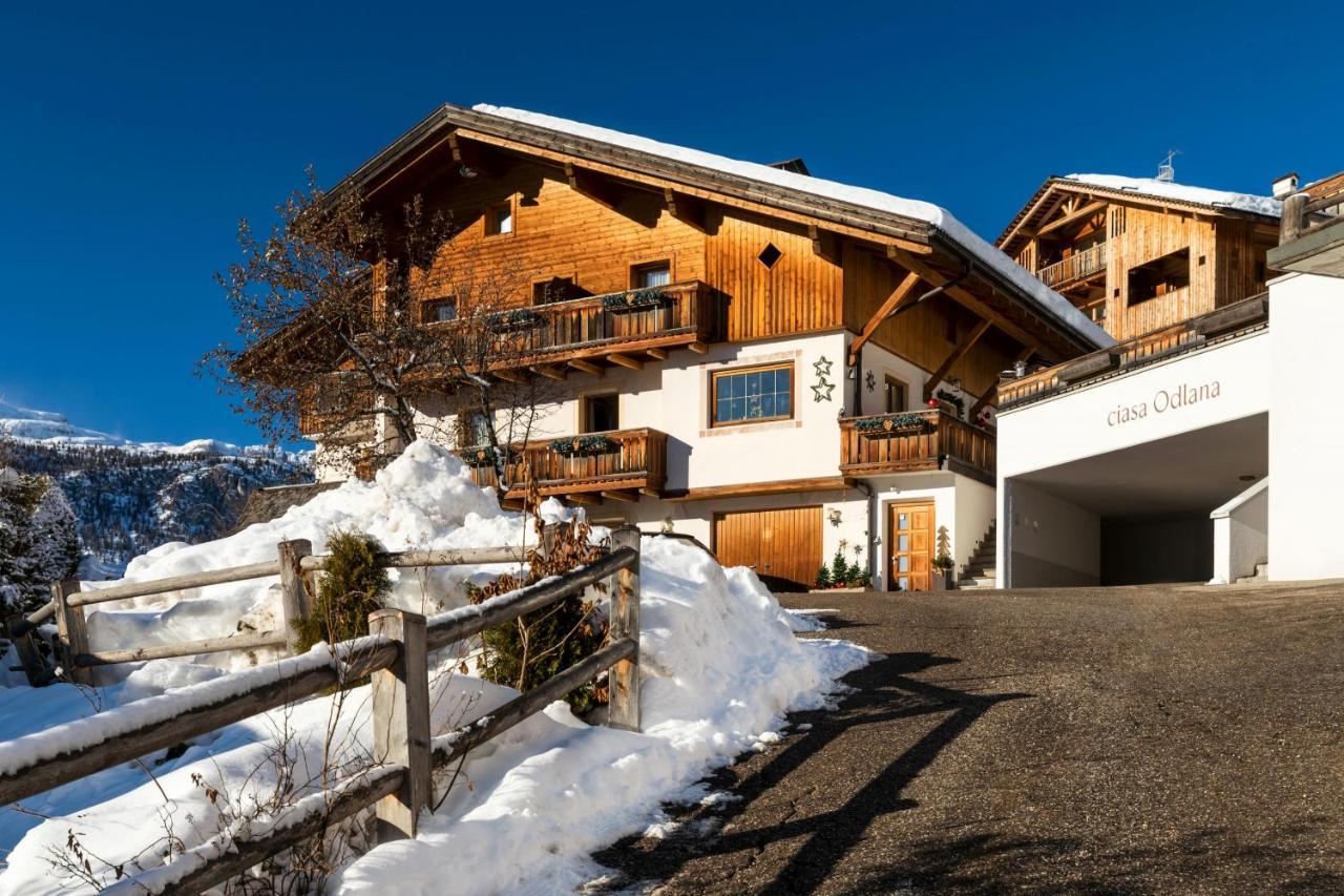 Appartement Ciasa Odlana à San Cassiano  Extérieur photo